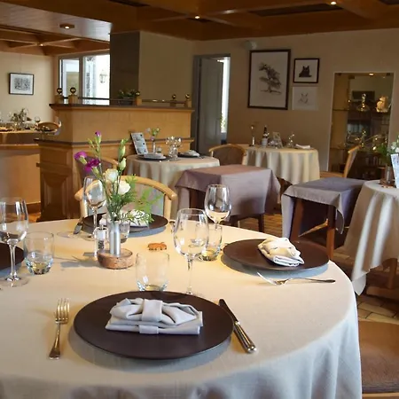 Le Hotel